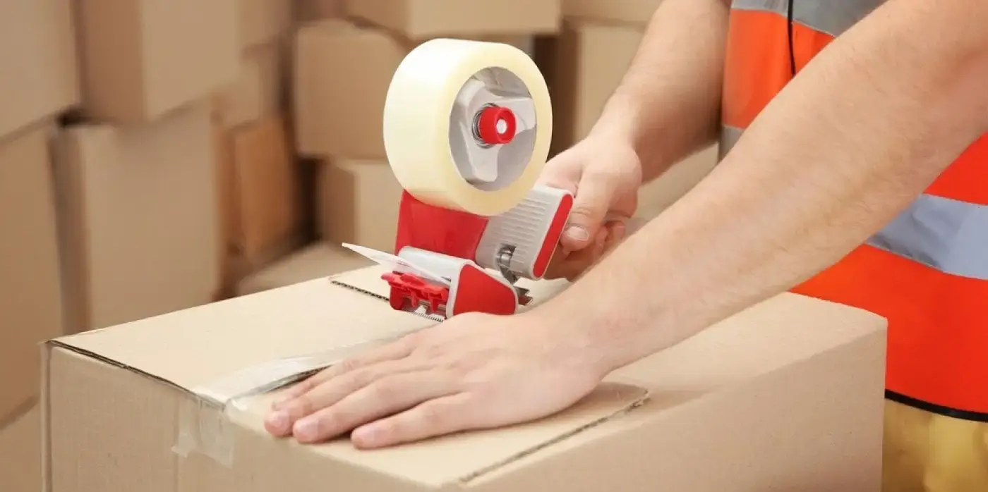 Процесс упаковки заказа